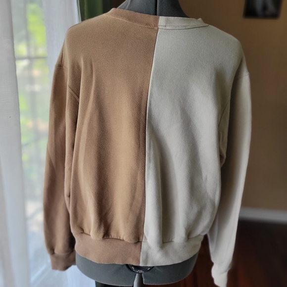Hollister Cream and Brown Crew Neck Sweatshirt Size Xs - Picture 4 of 6